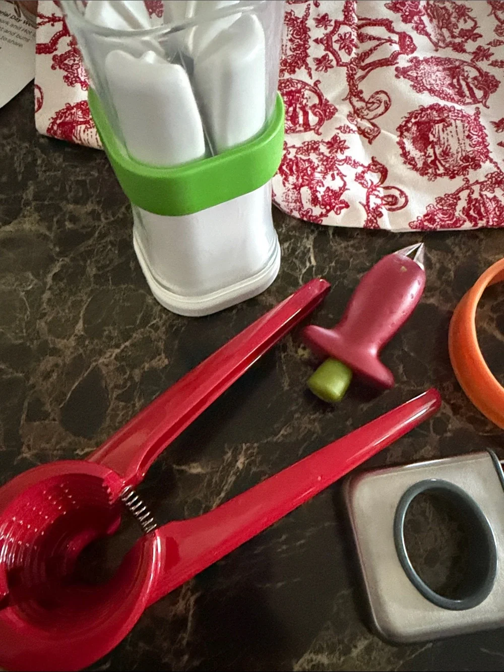Five Assorted Kitchen Gadgets - Green, Orange & Red